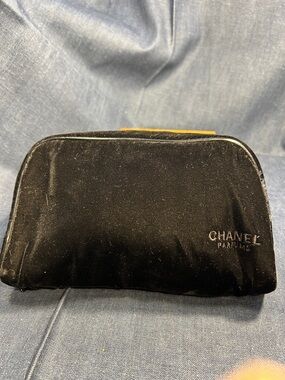 Chanel Parfums cosmetic pouch